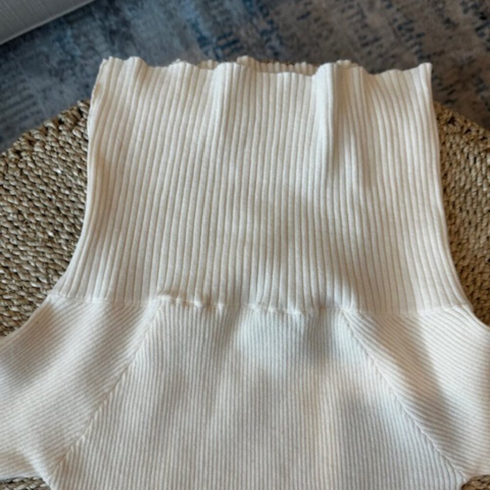 Princess Polly Cream Morley Off Shoulder Sweater, M/L - Picture 5 of 9